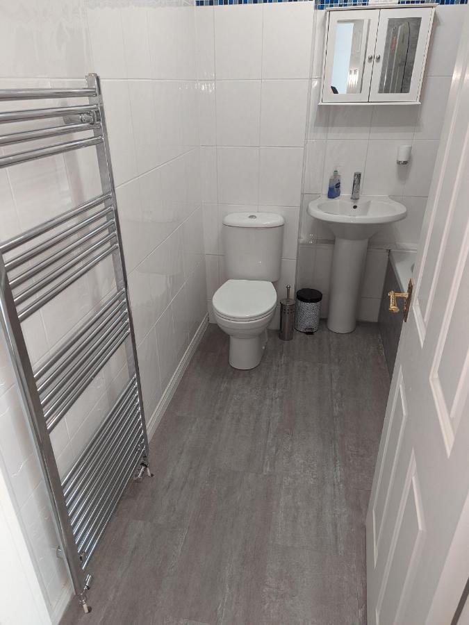 Teith Court Apartment With Private Parking. ستيرلينج المظهر الخارجي الصورة